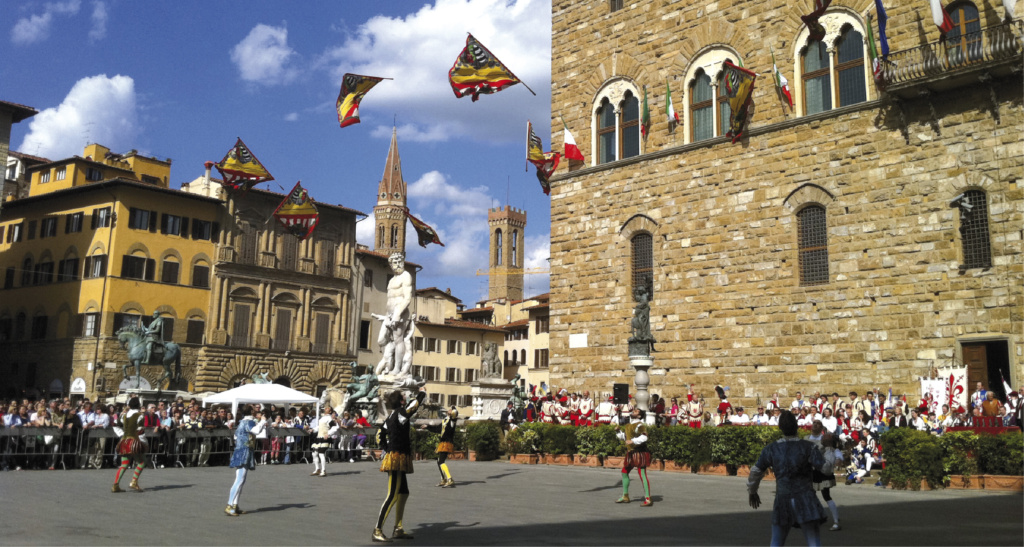 Esibizione dei Città de la Cava  Firenze in piazza della Signoria per il trofeo Marzocco  del 2011